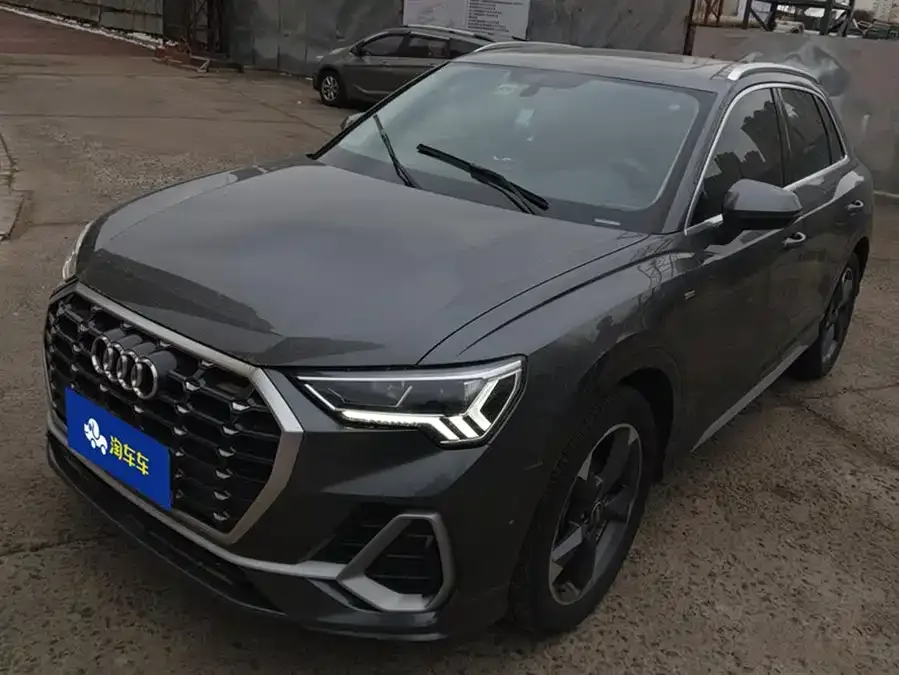 Audi Q3 2022 35 TFSI Fashionable and Dynamic 2022 — фото 1, купить с доставкой в Москву