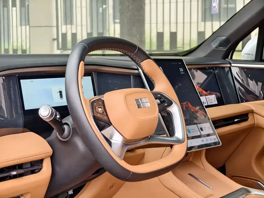 Geely Galaxy L7 Galaxy L7 2025 EM-i 115km Exploration+ Edition 2025 — миниатюра 5