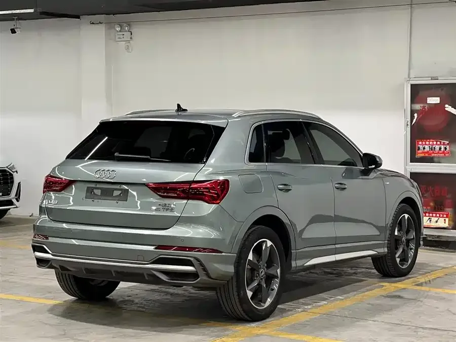 Audi Q3 2022 35 TFSI Fashionable and Dynamic 2022 — миниатюра 2