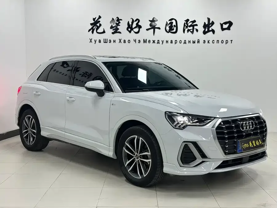 Audi Q3 2022 35 TFSI Fashionable and Dynamic 2022 — миниатюра 3