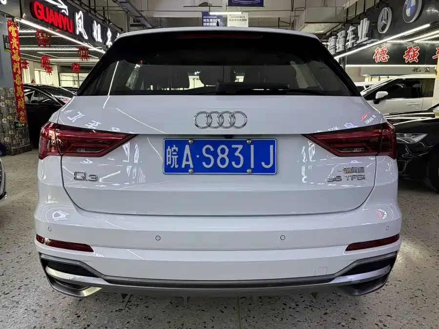 Audi Q3 2022 35 TFSI Fashionable and Dynamic 2022 — миниатюра 2