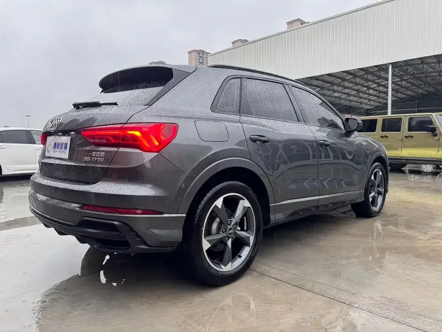 Audi Q3 2022 35 TFSI Fashionable and Dynamic 2022 — миниатюра 2