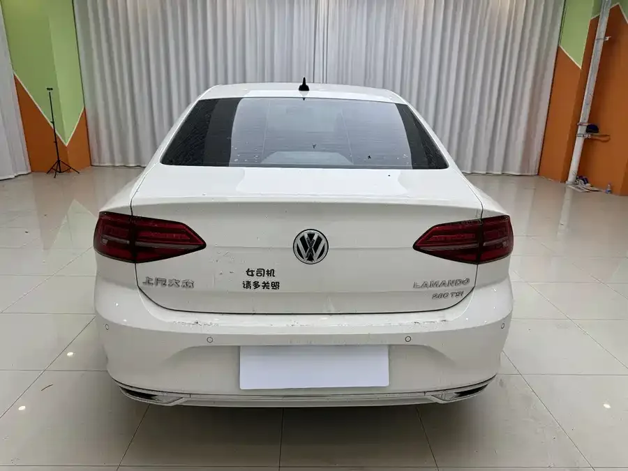 Volkswagen Lamando Lingdu 2021 280TSI DSG Comfort Edition 2022 — миниатюра 2