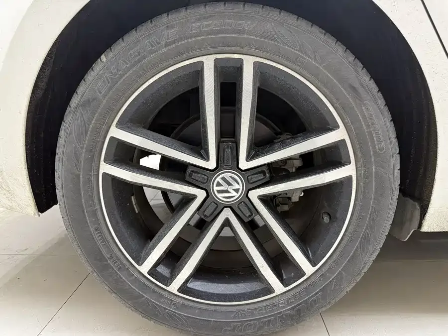 Volkswagen Lamando Lingdu 2021 280TSI DSG Comfort Edition 2022 — миниатюра 4