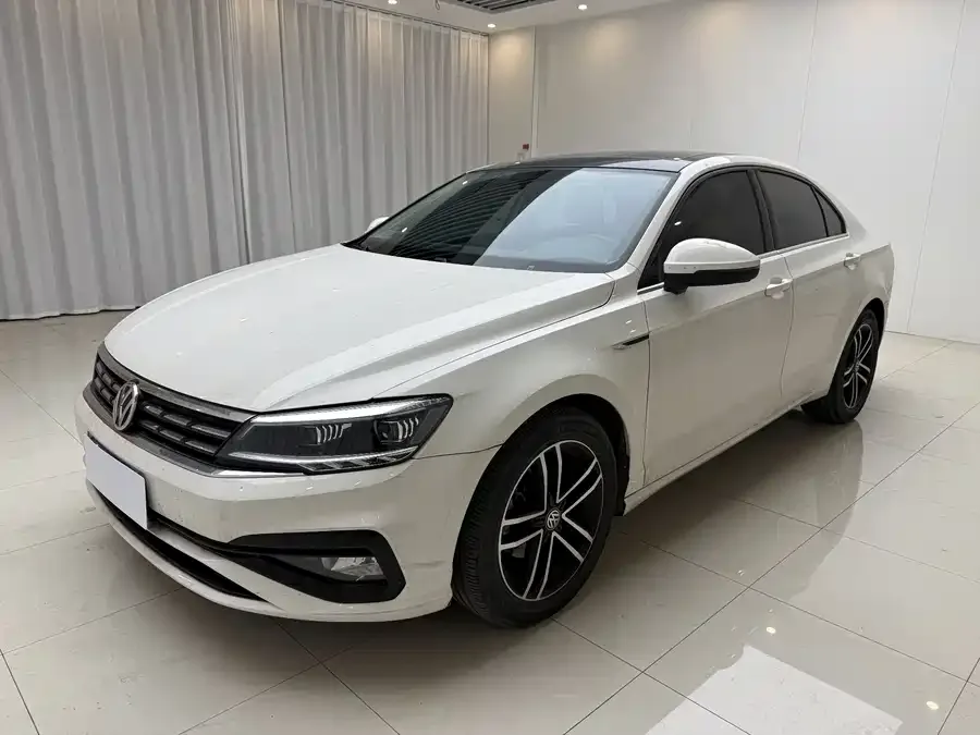 Volkswagen Lamando Lingdu 2021 280TSI DSG Comfort Edition 2022 — фото 1, купить с доставкой в Москву