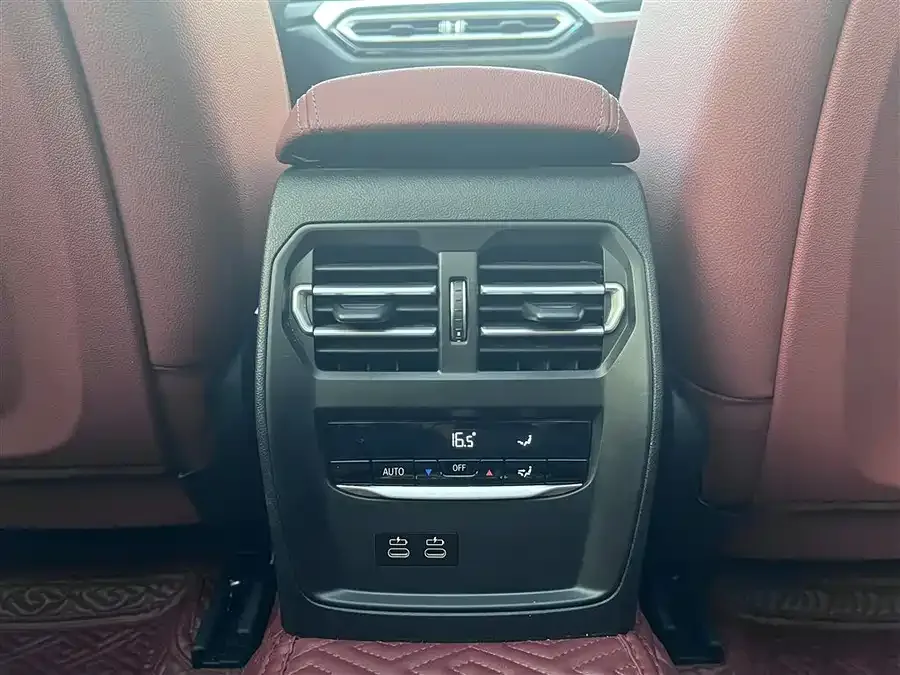 BMW 3 series BMW 3 Series 2023 320Li M Sport Package 2023 — миниатюра 5