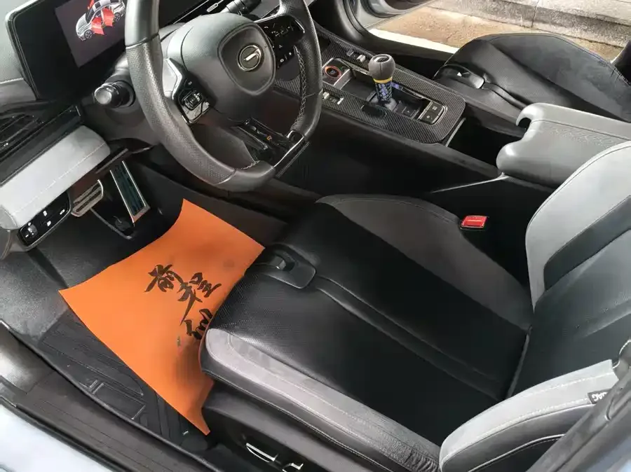 GAC Trumpchi Shadow Leopard Shadow Leopard 2024 400T Automatic Shadow Leopard R PRO Edition 2023 — миниатюра 2