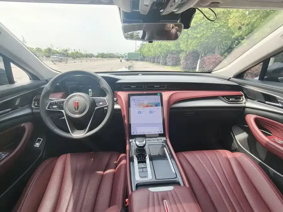 Hongqi H5 Hongqi H5 2023 1.5T DCT Zhilian Qiyue Edition 2023 — миниатюра 2