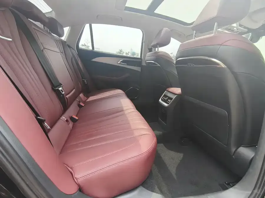 Hongqi H5 Hongqi H5 2023 1.5T DCT Zhilian Qiyue Edition 2023 — миниатюра 5