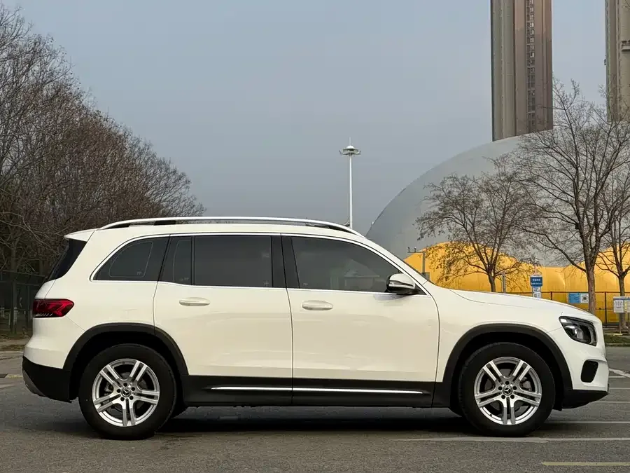 Mercedes-Benz GLB-Class Mercedes-Benz GLB 2023 GLB 200 Dynamic 2023 — миниатюра 5
