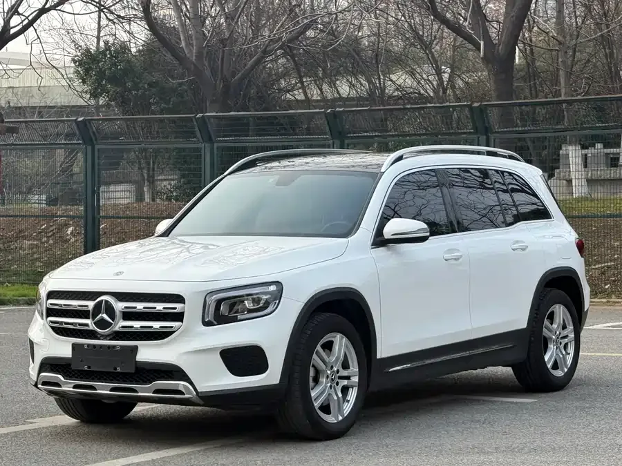 Mercedes-Benz GLB Mercedes-Benz GLB 2023 GLB 200 Dynamic 2023 — фото 1, купить с доставкой в Москву