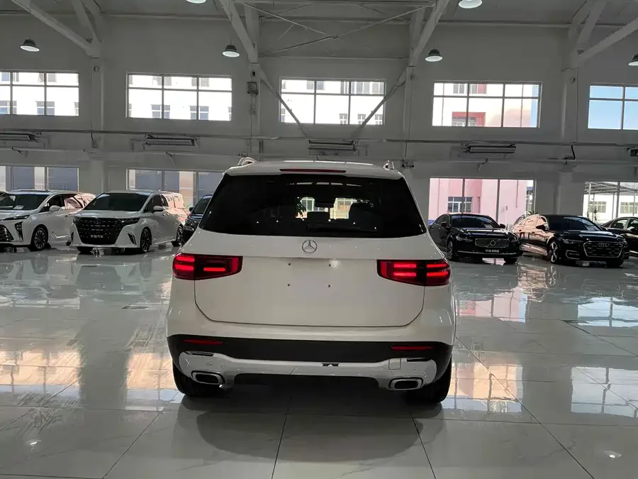 Mercedes-Benz GLB Mercedes-Benz GLB 2024 GLB 200 Dynamic 2024 — миниатюра 2