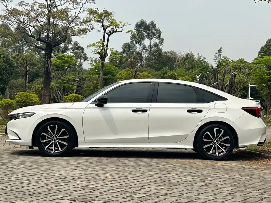 Honda Integra Stylish 2023 240TURBO CVT Fantasy NightLuxury Edition 2023 — миниатюра 2