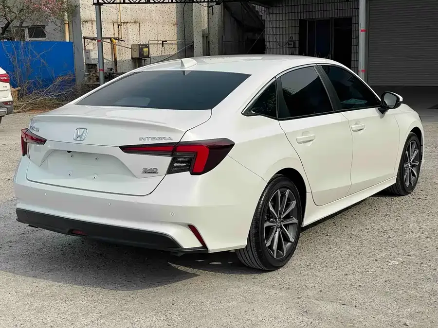 Honda Integra Stylish 2023 240TURBO CVT Smart Edition 2024 — миниатюра 3