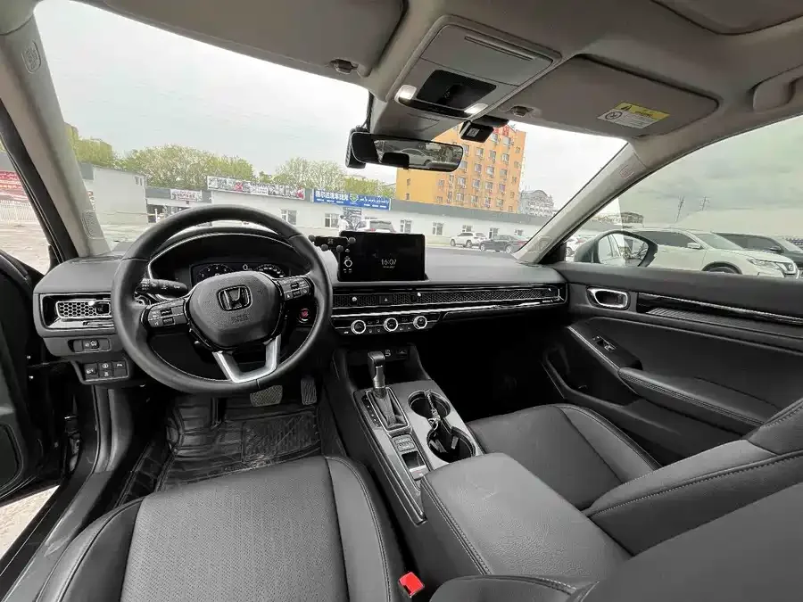 Honda Integra Stylish 2023 240TURBO CVT Deluxe Edition 2023 — миниатюра 2