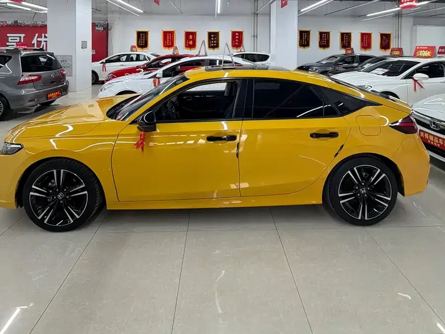 Honda Integra Stylish 2023 HATCHBACK 240TURBO CVT Magic Night Exclusive Edition 2023 — миниатюра 3