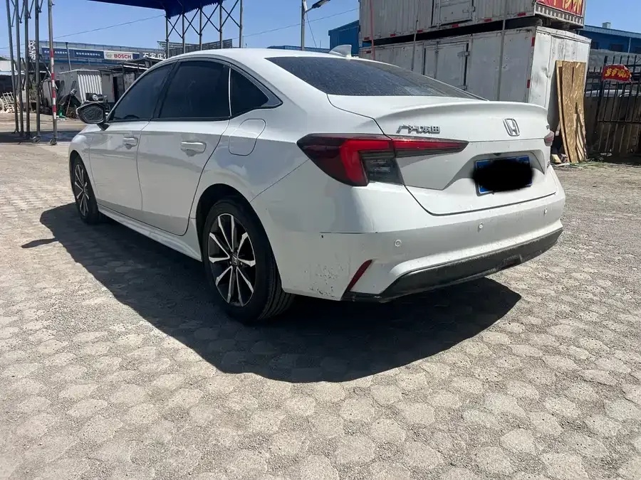 Honda Integra Stylish 2023 240TURBO CVT Deluxe Edition 2024 — миниатюра 3