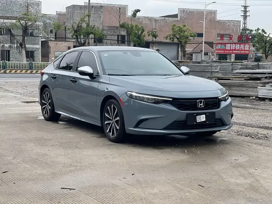 Honda Integra Stylish 2023 HATCHBACK 240TURBO Manual Exclusive Edition 2024 — миниатюра 3