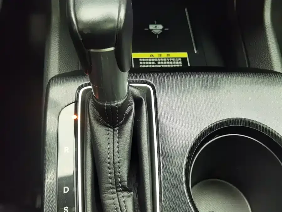 Honda Integra Stylish 2023 HATCHBACK 240TURBO CVT Magic Night Exclusive Edition 2023 — миниатюра 4