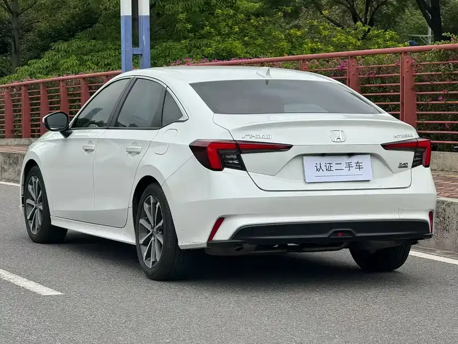 Honda Integra Stylish 2023 240TURBO CVT Deluxe Edition 2024 — миниатюра 2