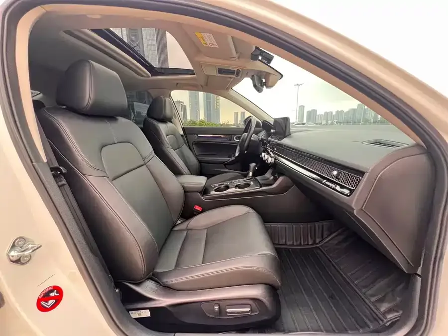 Honda Integra Stylish 2023 240TURBO CVT Deluxe Edition 2025 — миниатюра 5