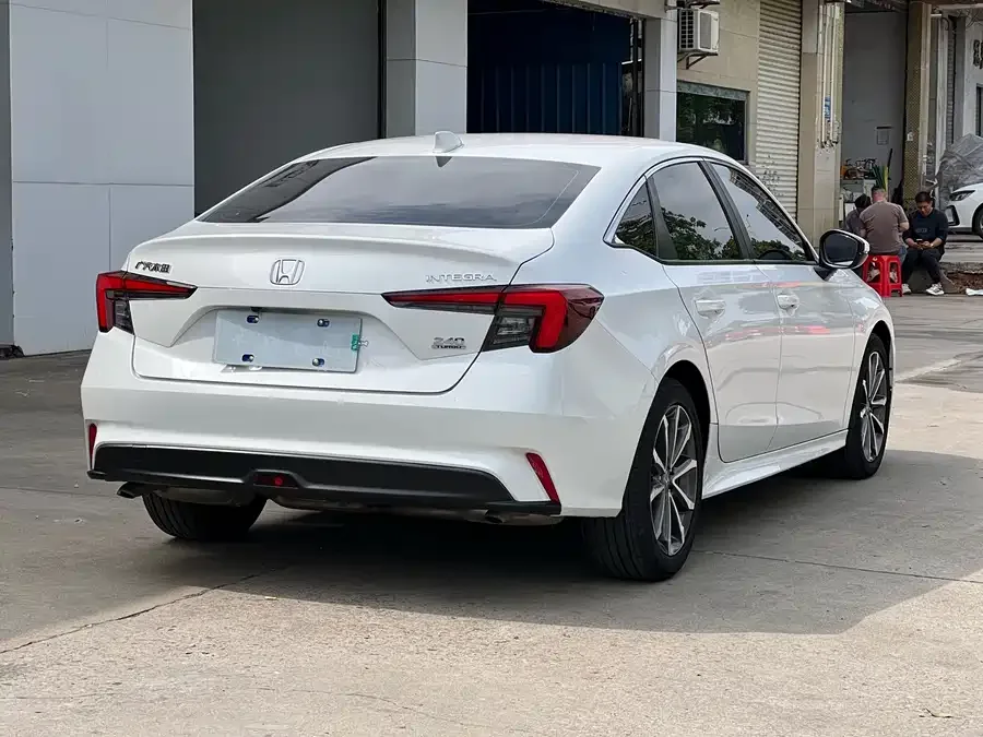 Honda Integra Stylish 2023 240TURBO CVT Smart Edition 2023 — миниатюра 3
