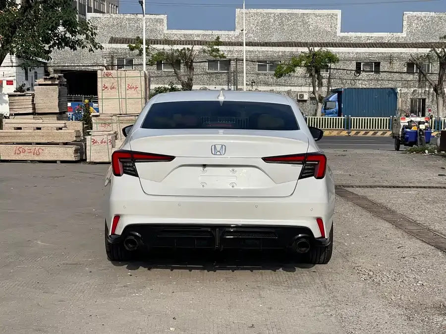 Honda Integra Stylish 2023 240TURBO CVT Deluxe Edition 2024 — миниатюра 5
