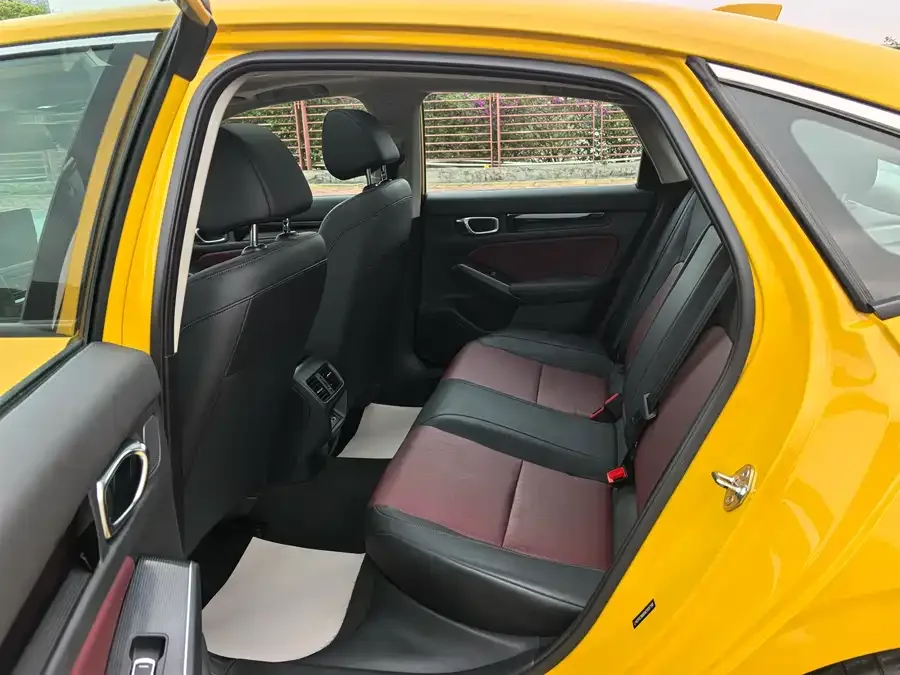 Honda Integra Stylish 2022 240TURBO CVT Exclusive Edition 2022 — миниатюра 2
