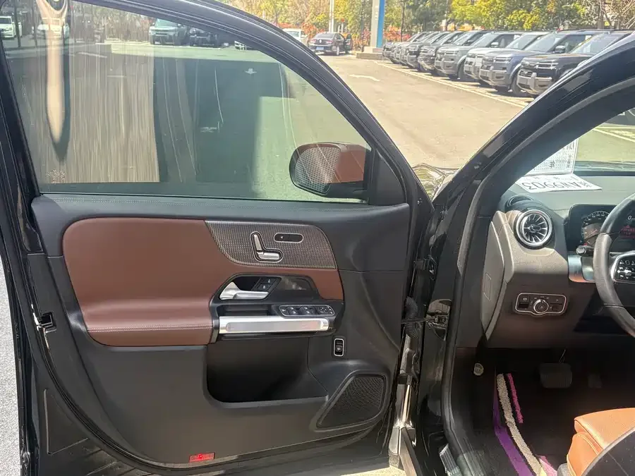 Mercedes-Benz GLB Mercedes-Benz GLB 2022 GLB 200 Fashion Edition 2022 — миниатюра 2