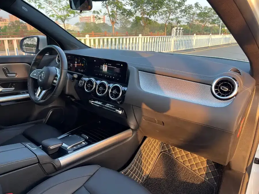 Mercedes-Benz GLA Mercedes-Benz GLA 2024 GLA 200 2024 — миниатюра 4