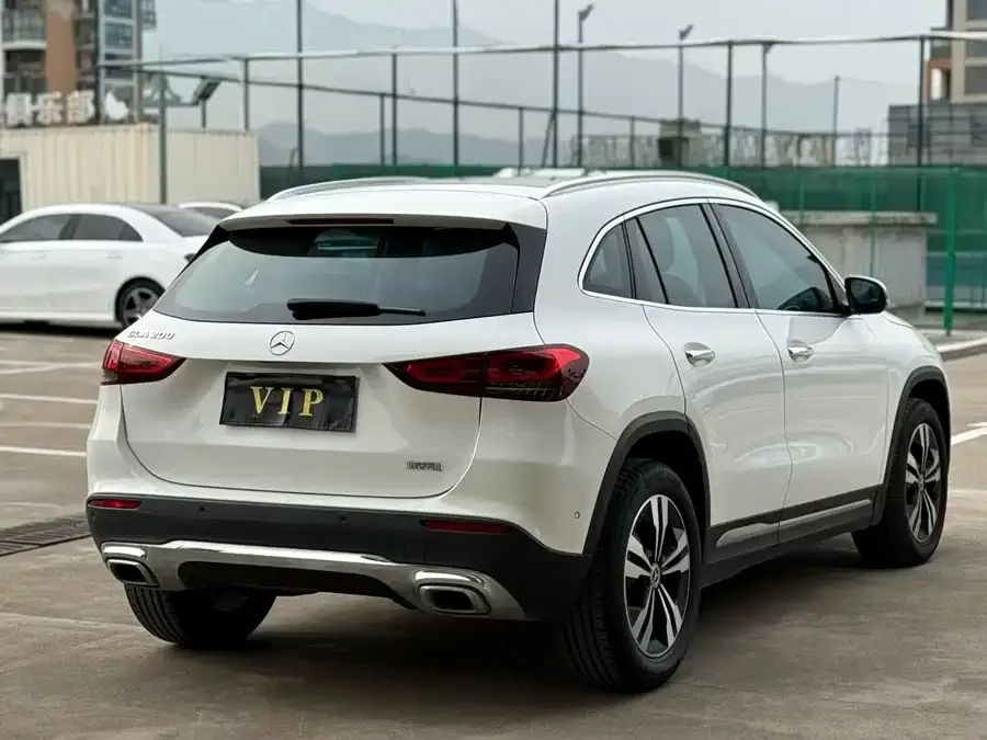 Mercedes-Benz GLA Mercedes-Benz GLA 2023 GLA 220 2022 — миниатюра 2