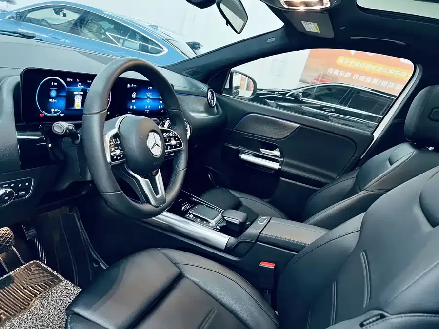 Mercedes-Benz GLA Mercedes-Benz GLA 2022 facelift model 2 GLA 200 2022 — миниатюра 2