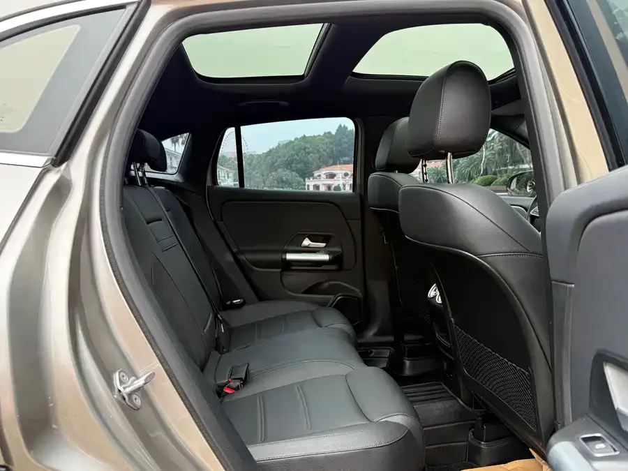 Mercedes-Benz GLA Mercedes-Benz GLA 2023 GLA 200 2023 — миниатюра 2