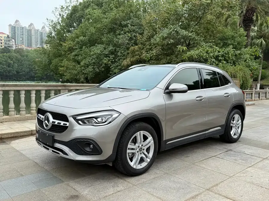 Mercedes-Benz GLA Mercedes-Benz GLA 2023 GLA 200 2023 — фото 1, купить с доставкой в Москву