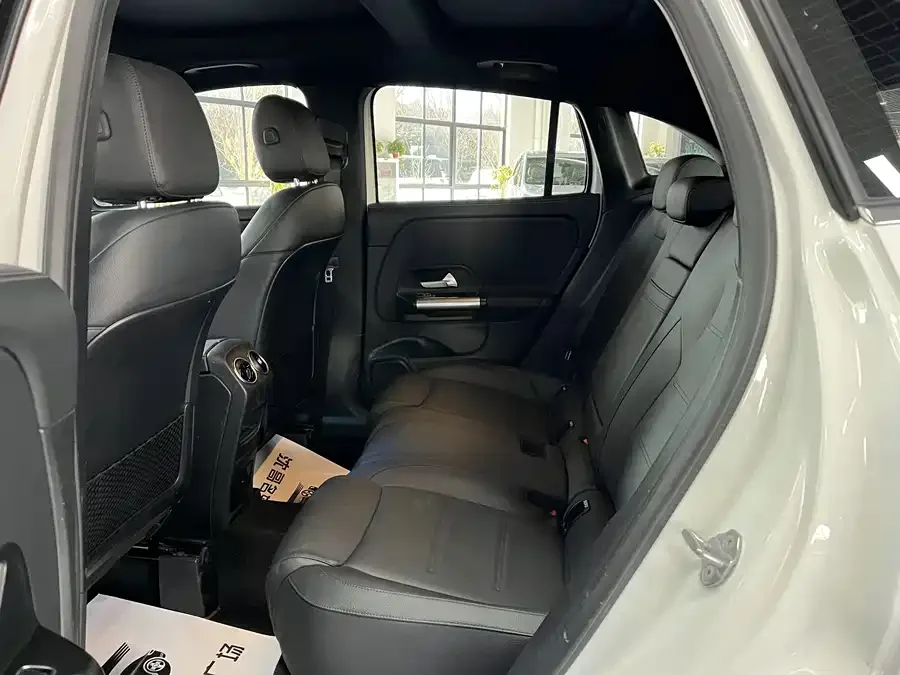 Mercedes-Benz GLA Mercedes-Benz GLA 2022 GLA 200 2023 — миниатюра 2