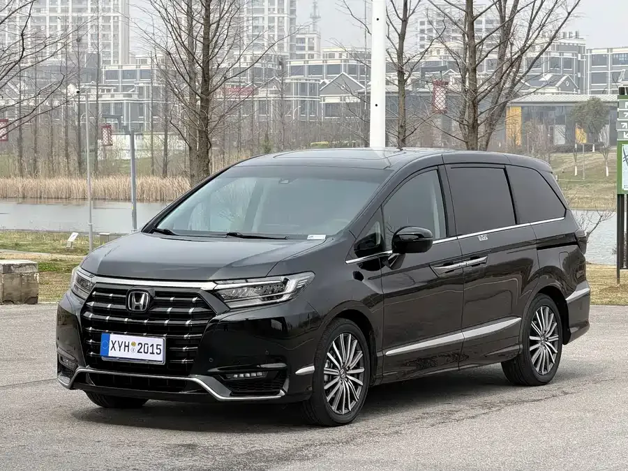 Honda Elysion Elysion 2022 2.0L e:HEV Luxury Edition 2023 — фото 1, купить с доставкой в Москву
