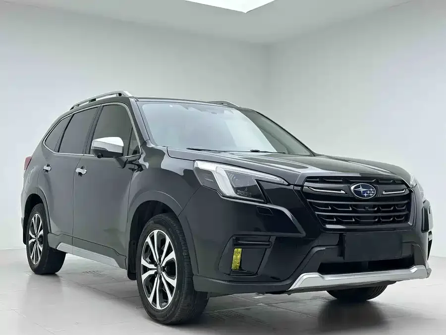 Subaru Forester 2022 Forester 2.0i AWD Ultimate Edition EyeSight 2022 — миниатюра 3