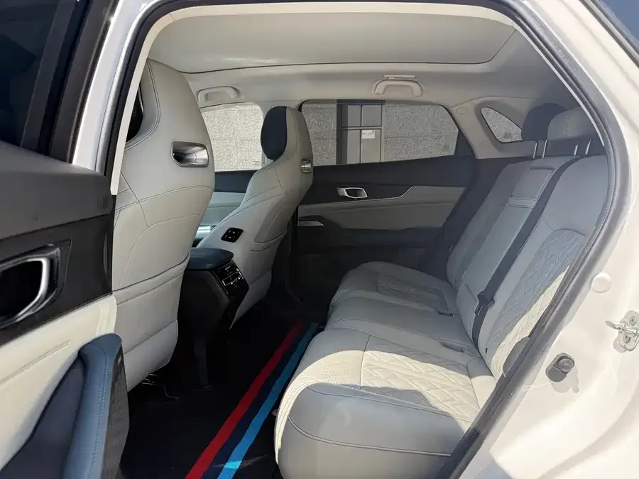 Changan UNI-K Changan UNI-K iDD 2022 Blue Whale iDD 130km 1.5T Premium Edition 2022 — миниатюра 2