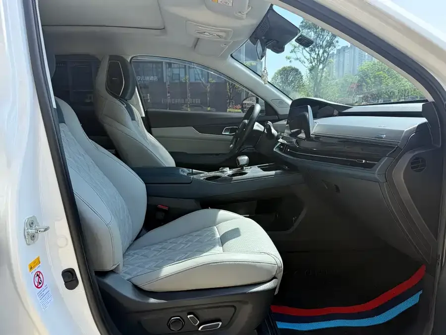 Changan UNI-K Changan UNI-K iDD 2022 Blue Whale iDD 130km 1.5T Premium Edition 2022 — миниатюра 3