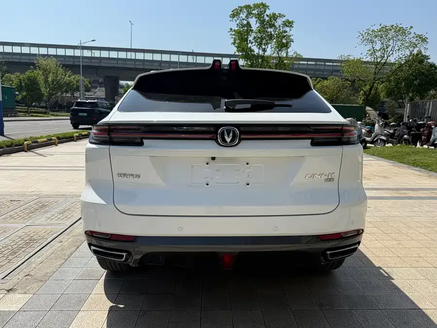 Changan UNI-K Changan UNI-K iDD 2022 Blue Whale iDD 130km 1.5T Premium Edition 2022 — миниатюра 4