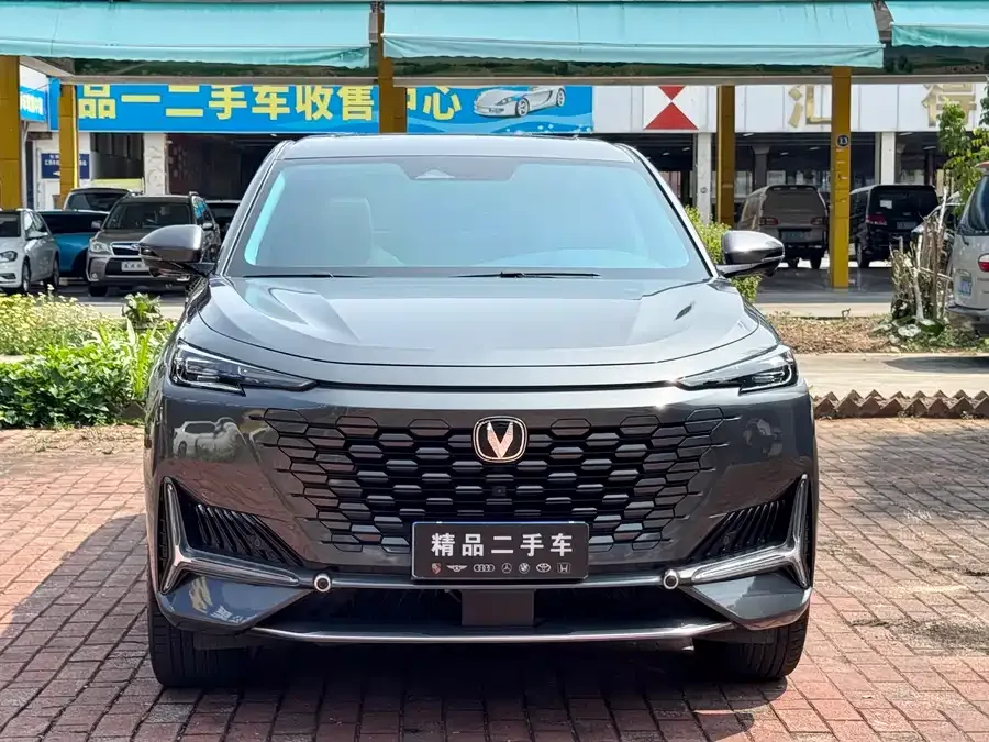 Changan UNI-K Changan UNI-K 2023 2.0T 2WD Yueling Edition 2023 — миниатюра 3