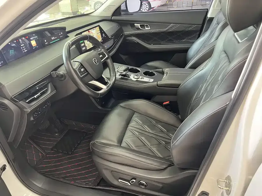 Changan UNI-K Changan UNI-K 2024 2.0T 2WD Global Edition 2023 — миниатюра 2