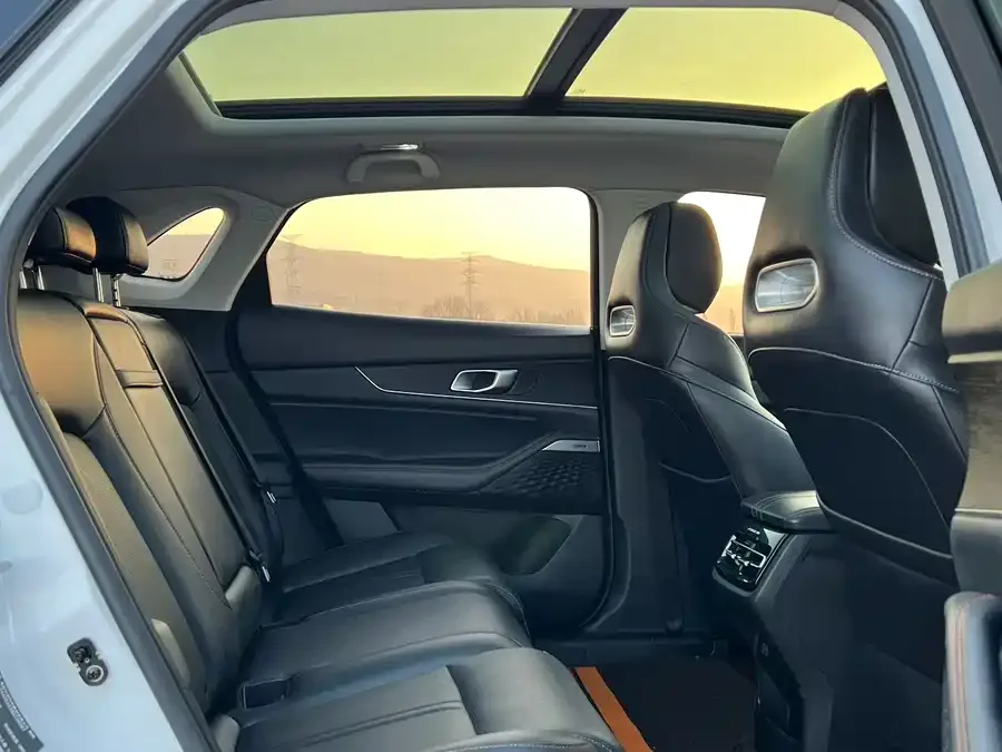 Changan UNI-K Changan UNI-K 2021 2.0T Luxury Edition 2022 — миниатюра 3