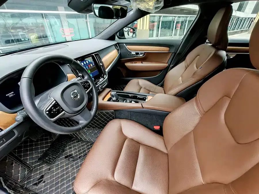 Volvo S90 2024 B5 Luxury Edition 2024 — миниатюра 2