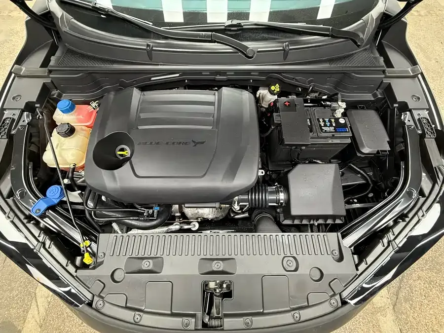 Changan UNI-T Changan UNI-T 2022 2.0T Pilot Edition 2022 — миниатюра 2