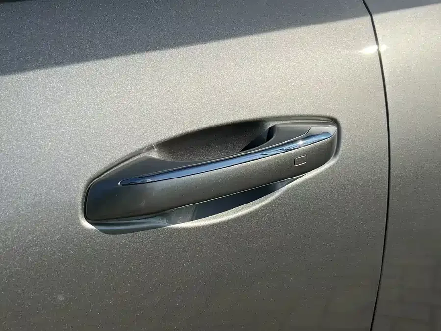 Oshan Z6 Changan Auchan Z6 2023 Blue Whale 1.5T DCT smart cool model 2025 — миниатюра 4