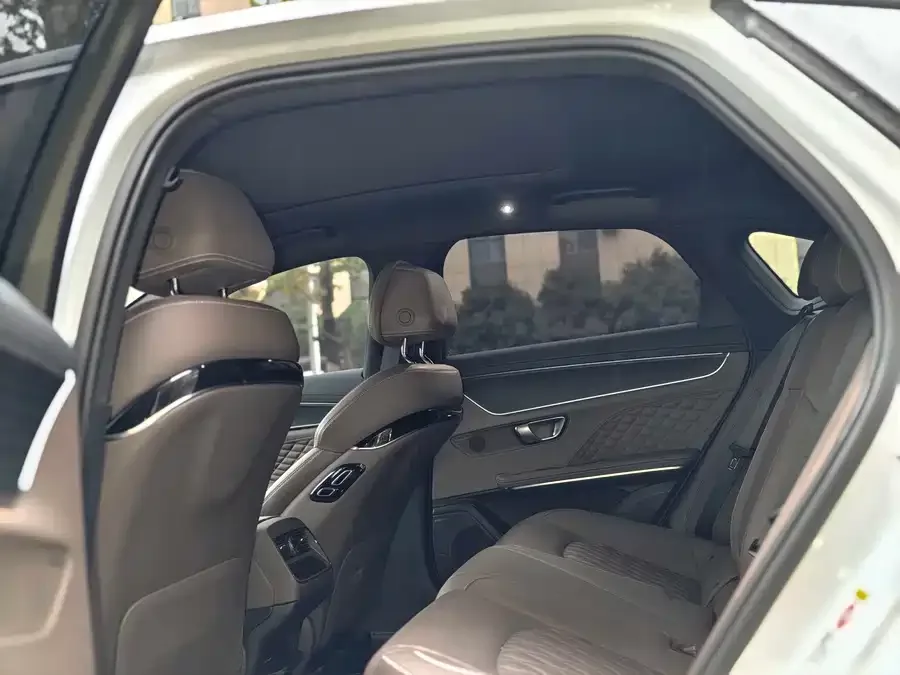BYD Second-hand Han 2022 EV Genesis Edition 715KM Front-wheel Drive Flagship 2022 — миниатюра 2