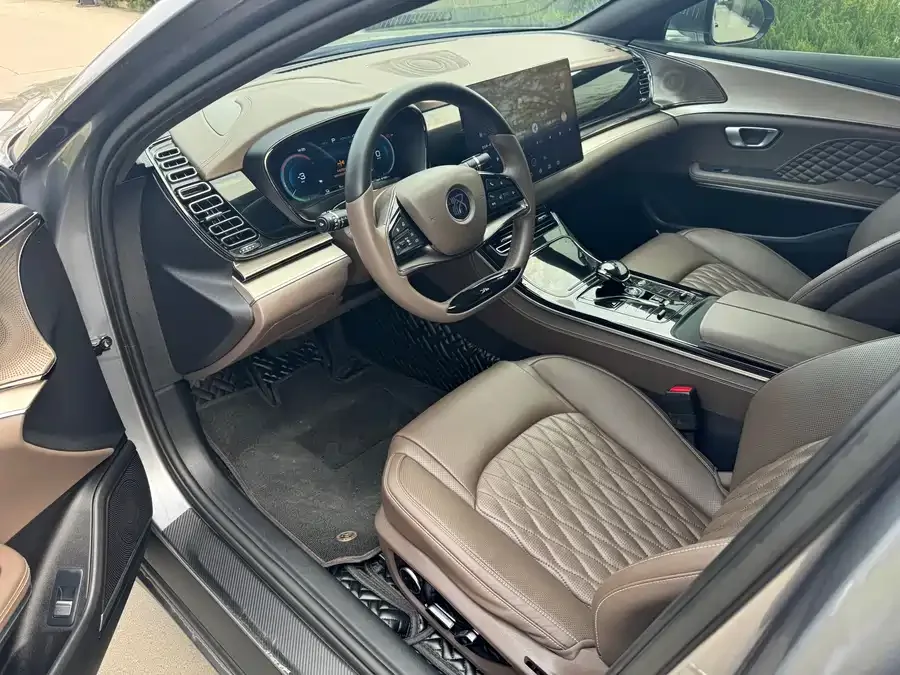BYD Second-hand Han 2023 DM-i Champion Edition 121KM Premium Edition 2023 — миниатюра 2