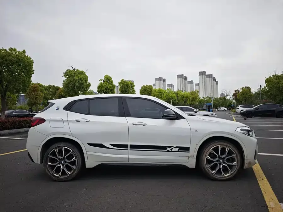 BMW X2 2022 sDrive25i M Sport Package 2022 — миниатюра 5