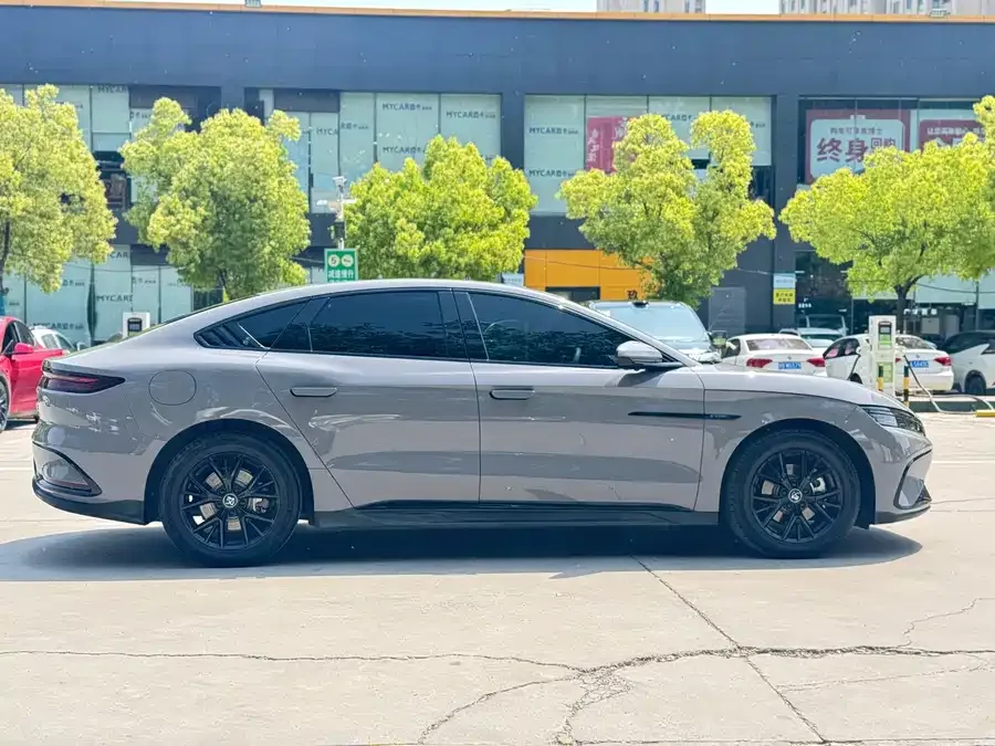 BYD Second-hand Han 2025 DM-i 125KM Elite 2024 — миниатюра 4